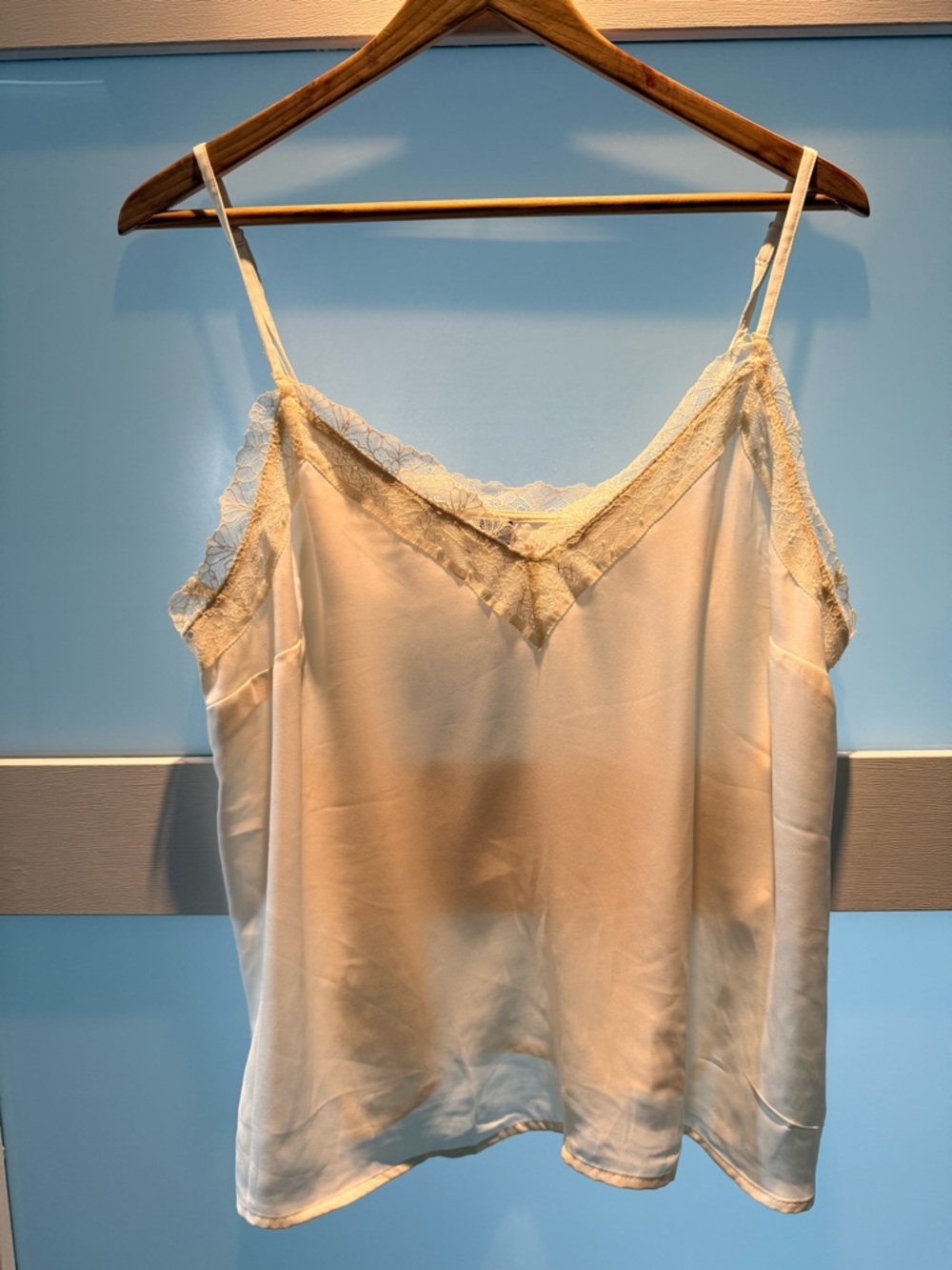 Old Navy Cream Lace-Trim Satin Camisole